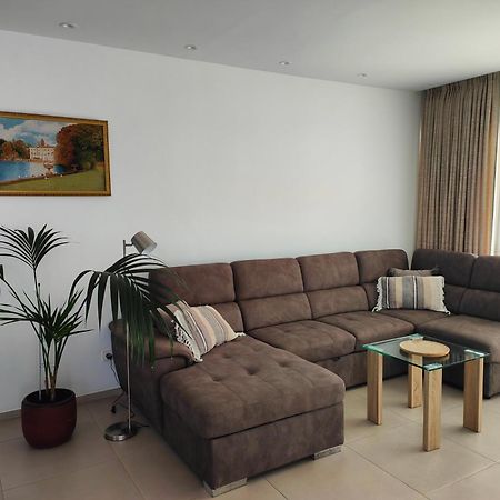 Garden Suites Luxury Apartment Палм-мар Екстериор снимка