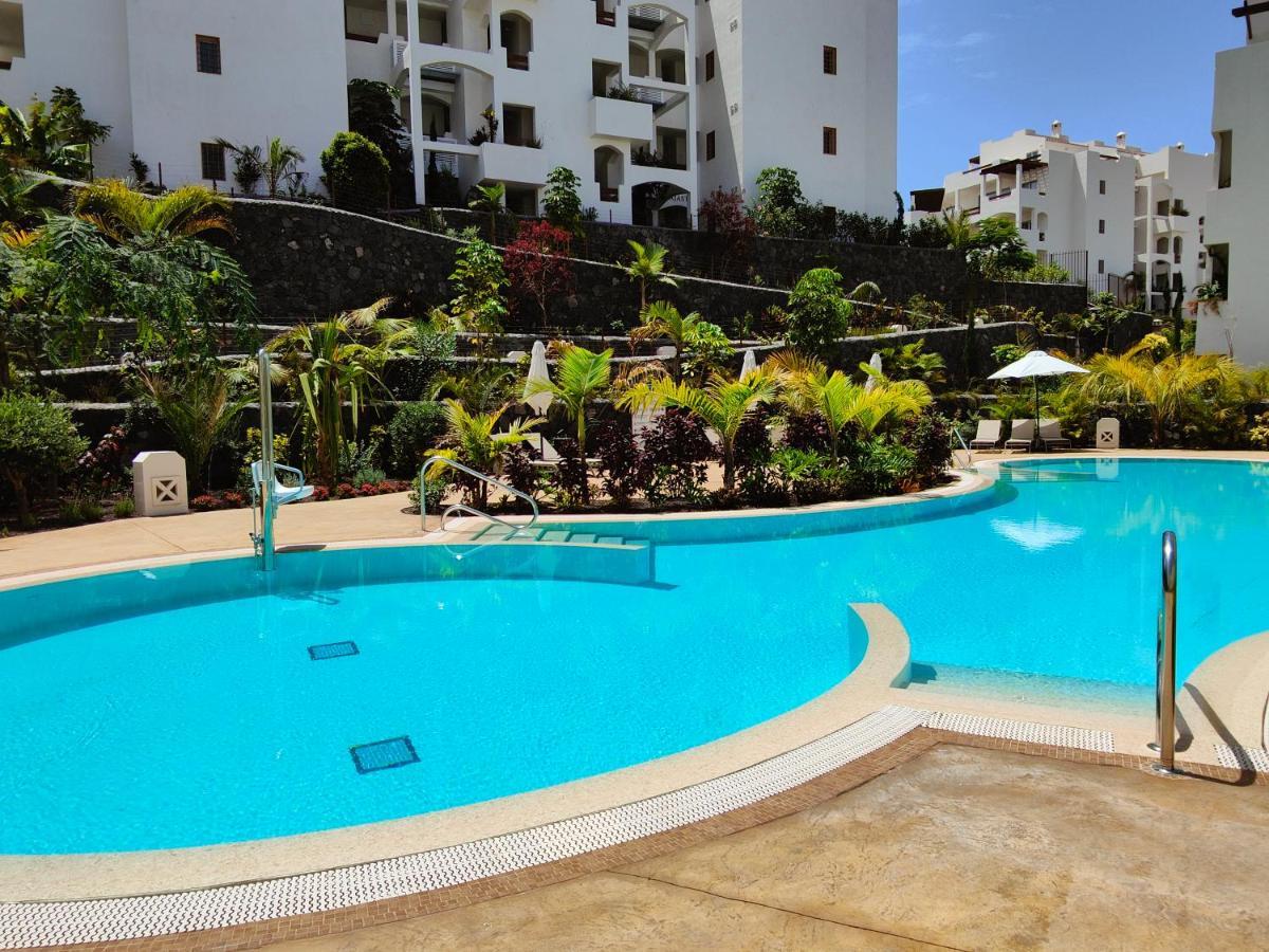 Garden Suites Luxury Apartment Палм-мар Екстериор снимка